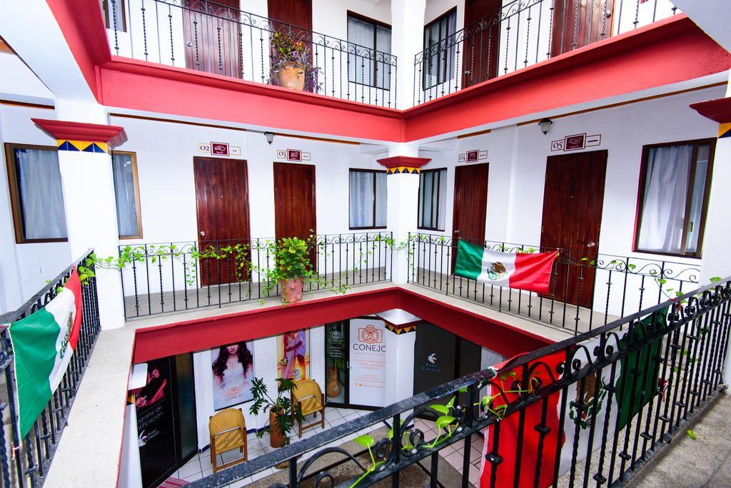 Hotel Plaza Conejo Huatulco Exterior photo